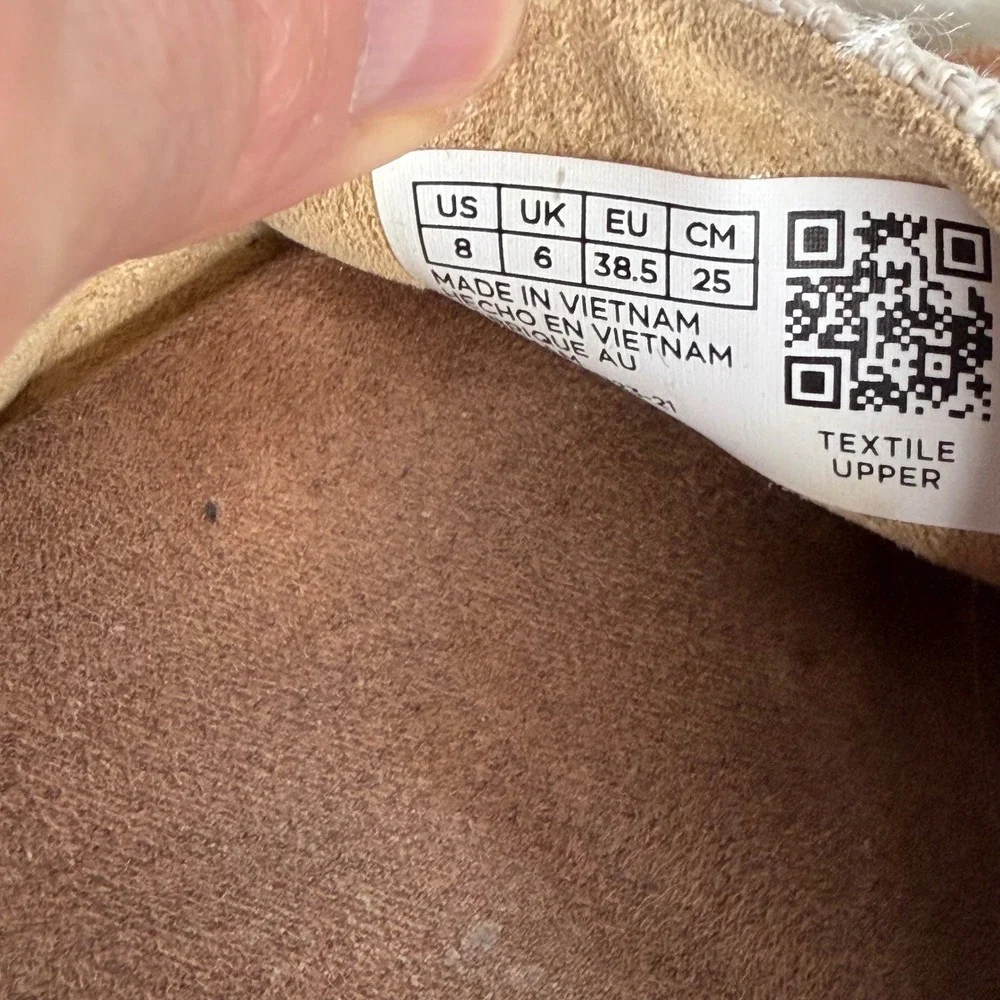 Toms diana platform